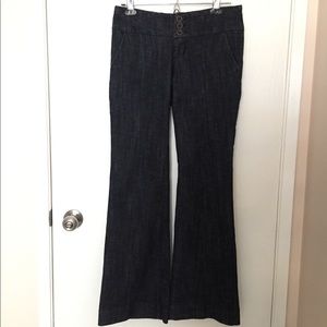 Retro Looking Wide Leg Jeans